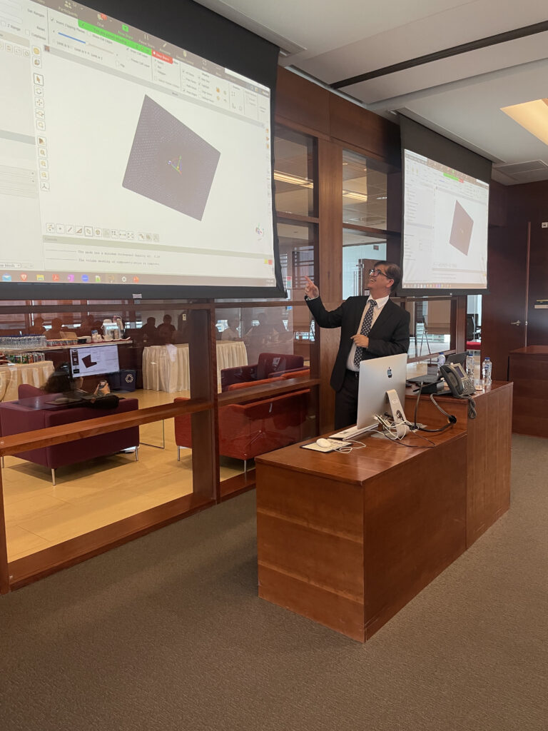 Presentations by KSL expert on transitioning simulation workflow from workstation to supercomputer